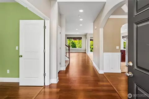 Entry Way - 2918 146th Ave E, Sumner, WA 98390 photo 1 of 2