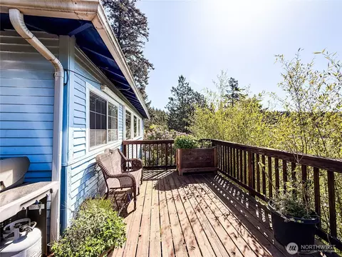 Exterior - 4622 Deer Harbor Rd, Eastsound, WA 98245 photo 4 of 5
