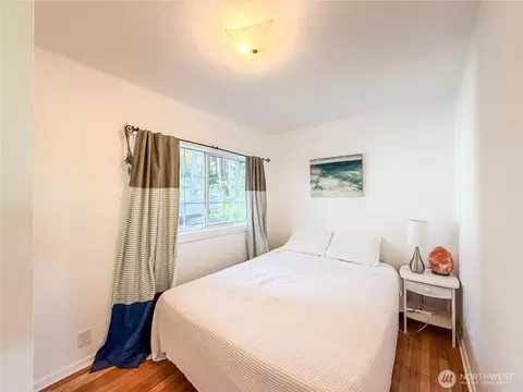 Bedroom - 4622 Deer Harbor Rd, Eastsound, WA 98245 photo 1 of 6
