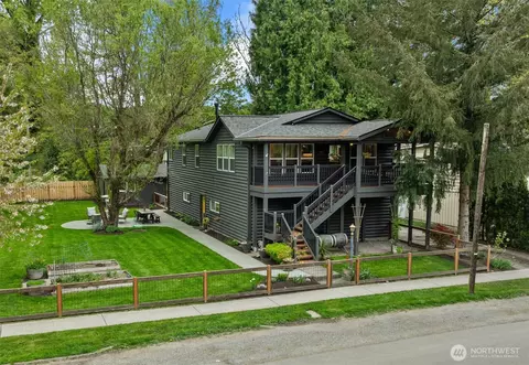 38170 SE Cedar St, Snoqualmie, WA 98065