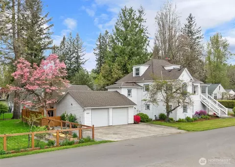 8325 Mountain Ave SE, Snoqualmie, WA 98065
