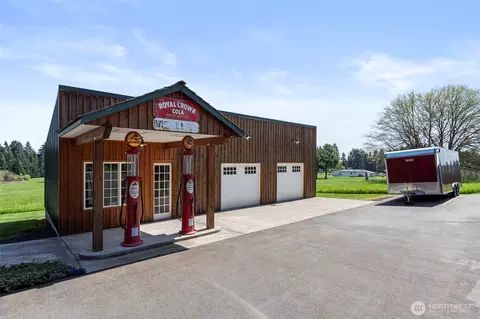 Exterior - 124 Gunnell Rd, Winlock, WA 98596 photo 7 of 11
