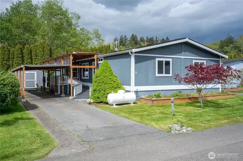425 Chuckanut Dr N #6, Bellingham, WA 98229