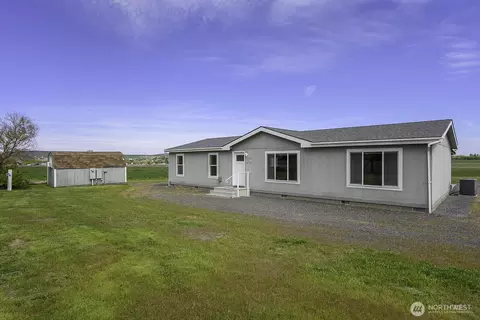19373 Division Rd NW, Soap Lake, WA 98851