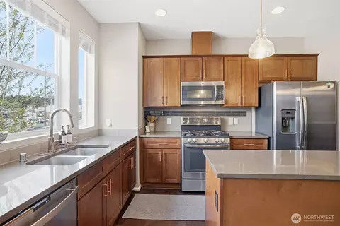 Kitchen - 11204 19th Dr SE, Everett, WA 98208 photo 1 of 7