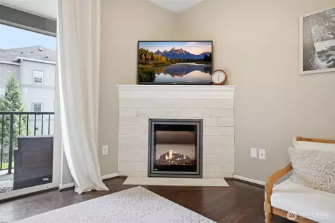 Living - 11204 19th Dr SE, Everett, WA 98208 photo 3 of 3