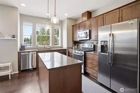Kitchen - 11204 19th Dr SE, Everett, WA 98208 photo 4 of 7