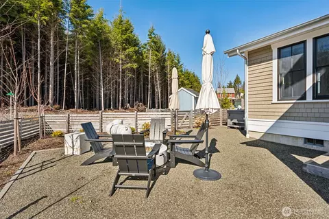 Exterior - 421 E Compass St, Pacific Beach, WA 98571 photo 5 of 8