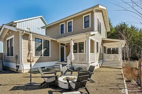 Exterior - 421 E Compass St, Pacific Beach, WA 98571 photo 7 of 8