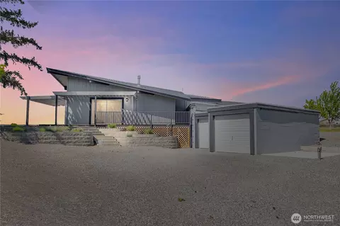 412 Apple Pl SW, Mattawa, WA 99349