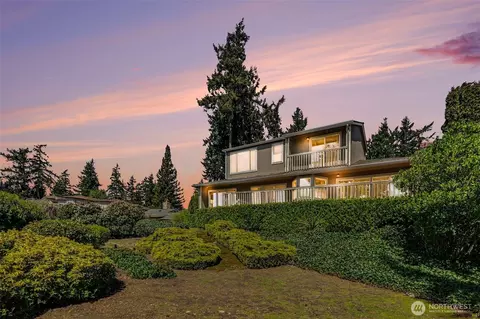 10917 80th Pl NE, Kirkland, WA 98034