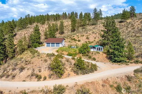 1478 Lodge Pole Rd, Chelan, WA 98816