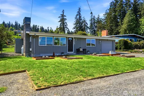 829 Brokaw Rd, Camano Island, WA 98282
