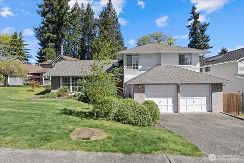 5036 NE 21st St, Renton, WA 98059