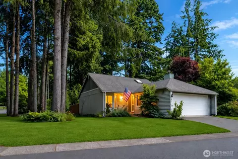 651 Malibu Dr SE, Lacey, WA 98503