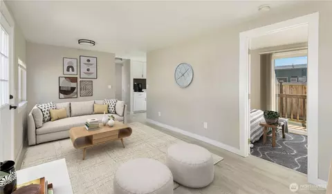 Living - 2054 Roosevelt Ave, Enumclaw, WA 98022 photo 2 of 2