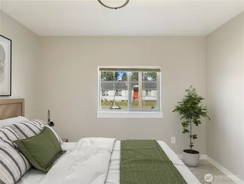 Bedroom - 2054 Roosevelt Ave, Enumclaw, WA 98022 photo 2 of 2