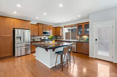 Kitchen - 3931 177th St SE, Bothell, WA 98012 photo 2 of 4