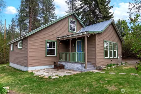 146 E Chewuch Rd, Winthrop, WA 98862