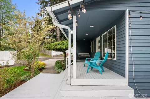 Exterior - 25 E Intercity Ave, Everett, WA 98208 photo 3 of 13