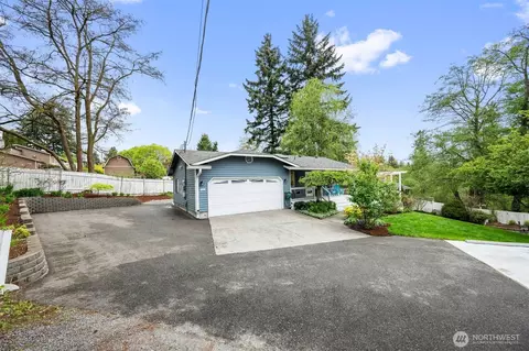 Exterior - 25 E Intercity Ave, Everett, WA 98208 photo 11 of 13