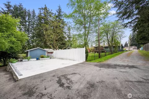 Exterior - 25 E Intercity Ave, Everett, WA 98208 photo 9 of 13
