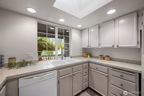 Kitchen - 25 E Intercity Ave, Everett, WA 98208 photo 3 of 3