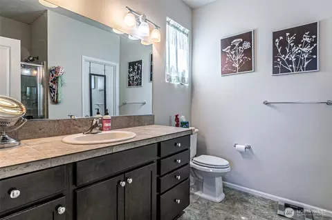Bath - 830 Maple Ln SW, Orting, WA 98360 photo 2 of 2