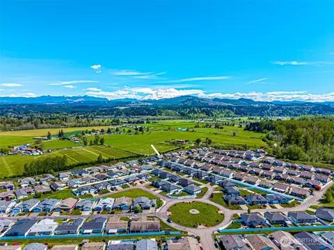 View/Area - 830 Maple Ln SW, Orting, WA 98360 photo 3 of 4