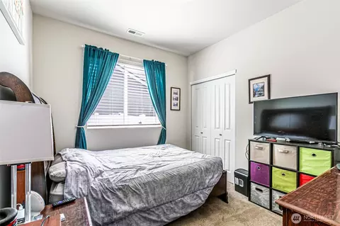 Bedroom - 830 Maple Ln SW, Orting, WA 98360 photo 1 of 2