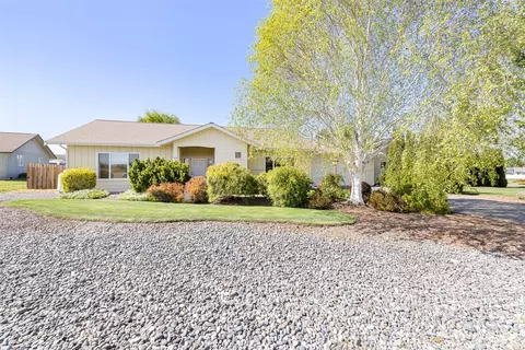 163 Mariners Dr, Sequim, WA 98382