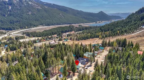 160 Innsbruck Dr, Snoqualmie Pass, WA 98068