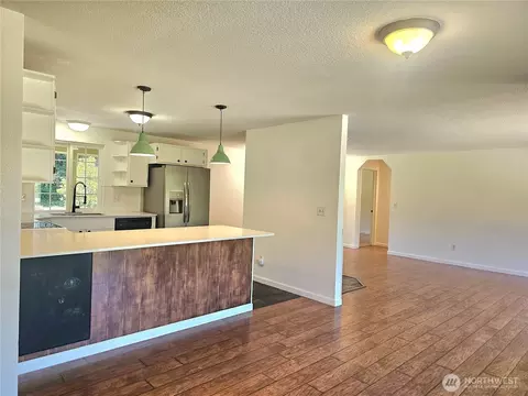 727 Tipsoo Loop S, Rainier, WA 98576 photo 13