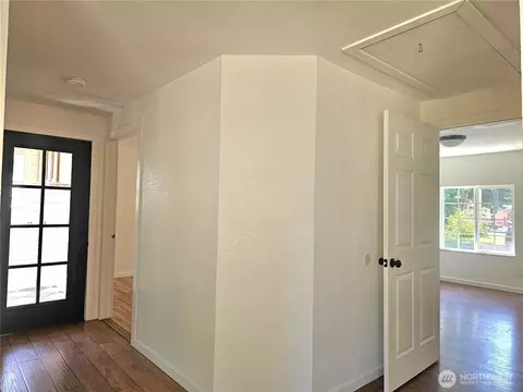 727 Tipsoo Loop S, Rainier, WA 98576 photo 18