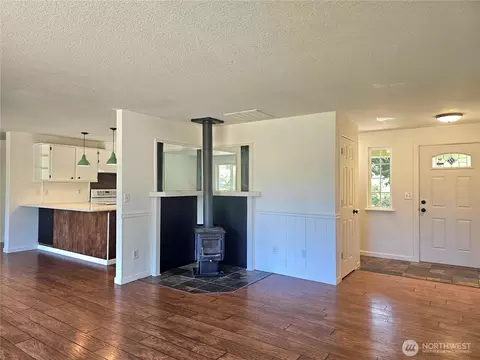 727 Tipsoo Loop S, Rainier, WA 98576 photo 14