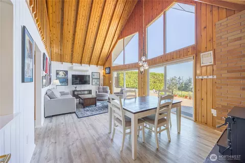 Dining - 382 Discovery Way, Sequim, WA 98382 photo 1 of 2