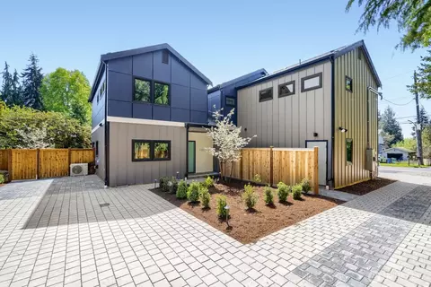 13022 Corliss Ave N #B, Seattle, WA 98133