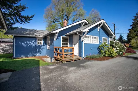 1305 W Illinois St, Bellingham, WA 98225