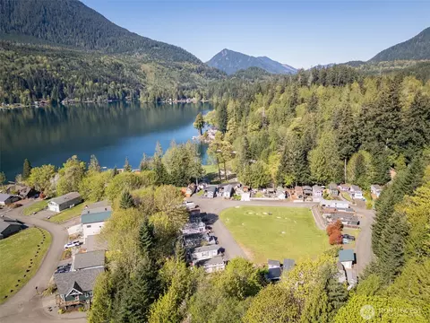 140 Jnell Ln, Port Angeles, WA 98363