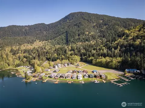 140 Jnell Ln, Port Angeles, WA 98363