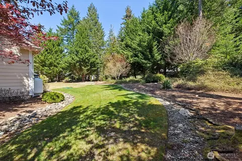 Exterior - 51 E Vine Maple Ln, Union, WA 98592 photo 4 of 4