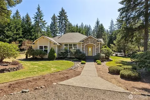 51 E Vine Maple Ln, Union, WA 98592