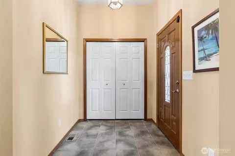 Entry Way - 51 E Vine Maple Ln, Union, WA 98592 photo 1 of 1