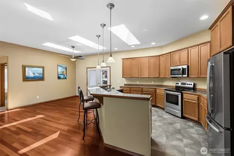 Kitchen - 51 E Vine Maple Ln, Union, WA 98592 photo 1 of 3