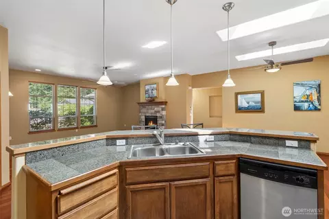Kitchen - 51 E Vine Maple Ln, Union, WA 98592 photo 2 of 3