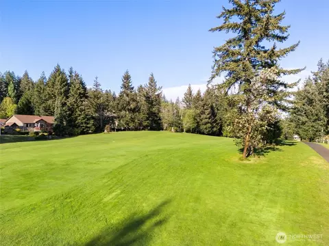 Exterior - 160 E Soderberg Rd #C7, Allyn, WA 98524 photo 10 of 10