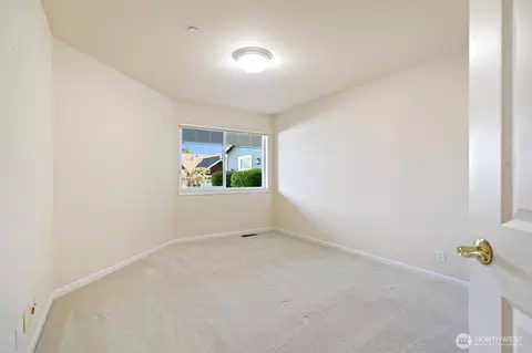 Bedroom - 160 E Soderberg Rd #C7, Allyn, WA 98524 photo 1 of 6