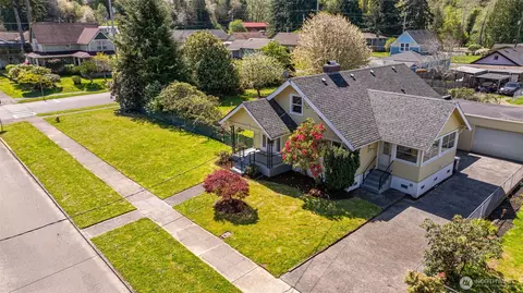 1320 4th St, Cosmopolis, WA 98537