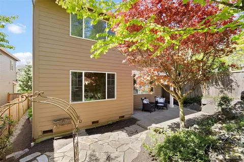 Exterior - 23115 36th Dr SE, Bothell, WA 98021 photo 4 of 6