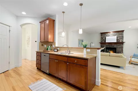 Kitchen - 23115 36th Dr SE, Bothell, WA 98021 photo 4 of 5